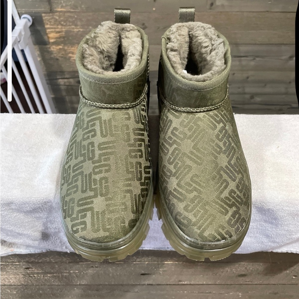 UGG classic mini Olive Monogram Shearling Cuffed Sneaker Boot - Picture 3 of 8